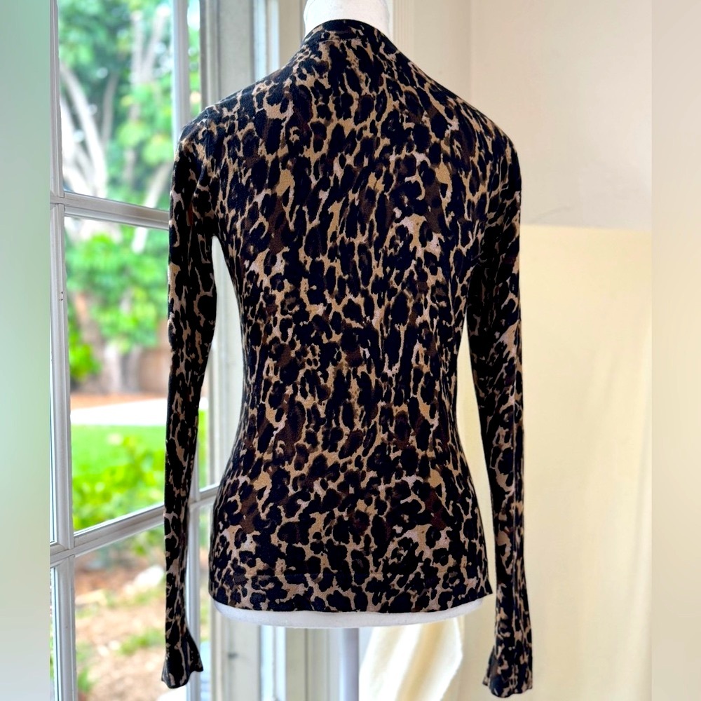 Leopard Print Fitted Cardigan - Picture 3 of 7